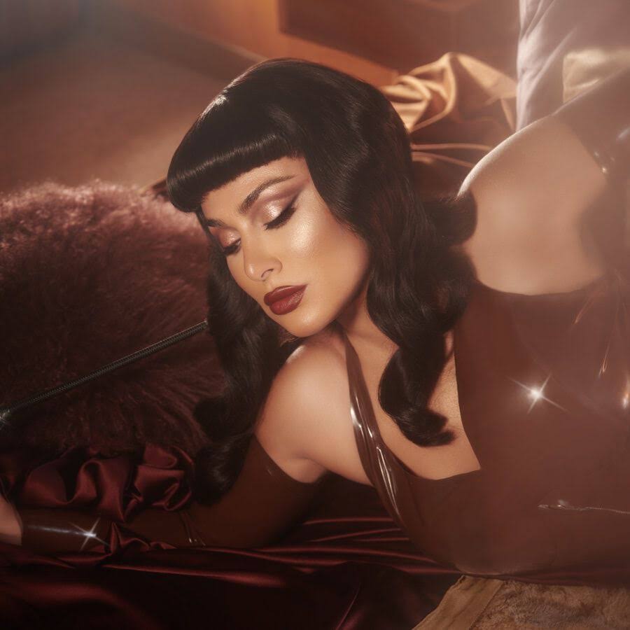 huda beauty naughty nude eyeshadow palette huda beauty naughty nude eyeshadow palette